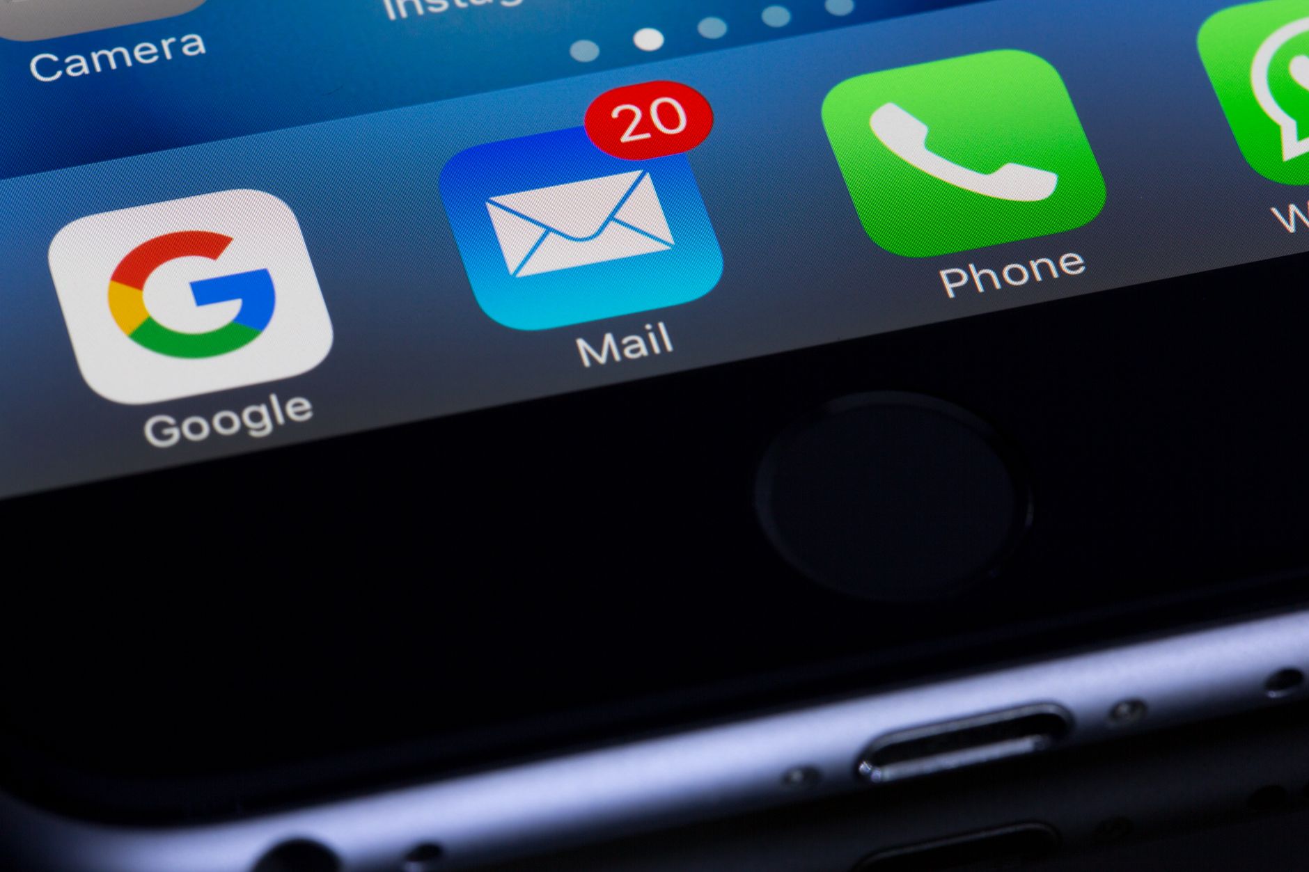 Contratto di gestione caselle email aziendali: cosa include e quando è utile